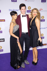 Gabriella 'Gabby' De Almeida Rinne (Queensberry) mit Gästen