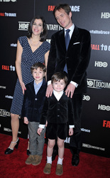 Alexandra Pelosi mit Ehemann Michiel Vos und Söhnen Paul und Thomas Vos