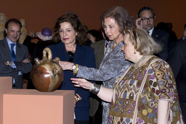 Königin Sophia be der'Great Masters of Folk Art in Latin America' Ausstellung, Madrid