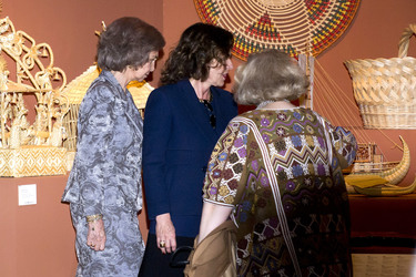 Königin Sophia be der'Great Masters of Folk Art in Latin America' Ausstellung, Madrid