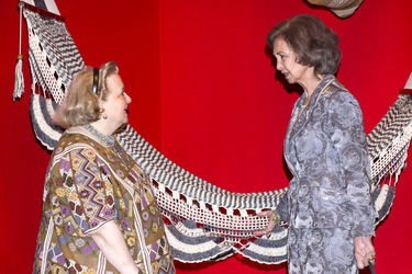 Königin Sophia be der'Great Masters of Folk Art in Latin America' Ausstellung, Madrid