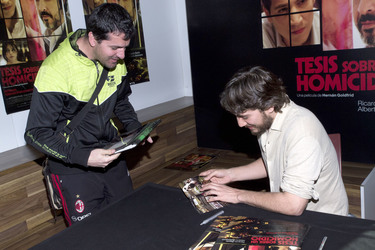 'Thesis on a Homicide' Autogrammstunde, Madrid