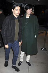 Olivier Theyskens mit Begleitung