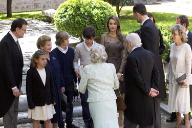 Mariano Rajoy, Jose Miguel Caballero Bonald mit Familienmitgliedern, Felipe von Spanien und Letizia von Spanien