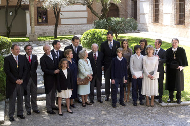 Mariano Rajoy, Jose Miguel Caballero Bonald mit Familienmitgliedern, Felipe von Spanien und Letizia von Spanien