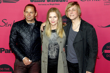 Uwe Hassbecker, Anna Loos, Ritchie Barton (Silly)