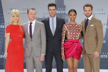Alice Eve, Simon Pegg, Zachary Quinto, Zoe Saldana, Chris Pine