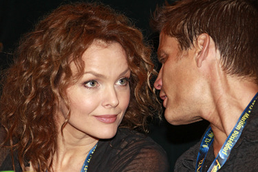 Dina Meyer, Casper Van Dien