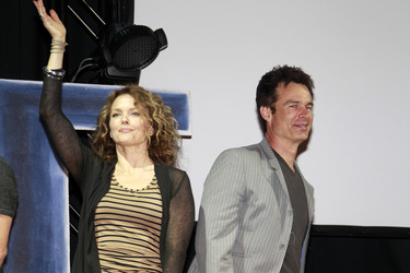 Nina Meyer, Patrick Muldoon