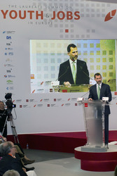 'Laureate Summit on Youth and Jobs' Podiumsdiskussion, Madrid
