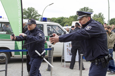 Polizei-Demonstration gegen das Pfefferspray-Verbot, Berlin