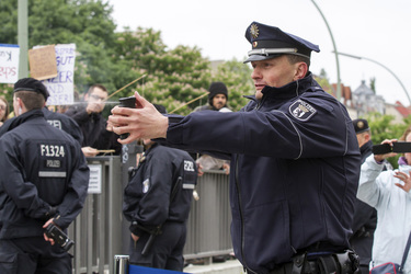 Polizei-Demonstration gegen das Pfefferspray-Verbot, Berlin