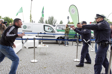 Polizei-Demonstration gegen das Pfefferspray-Verbot, Berlin