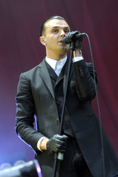 Theo Hutchcraft (Hurts)