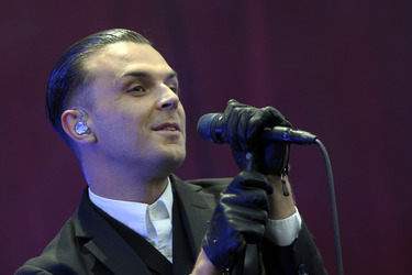 Theo Hutchcraft (Hurts)