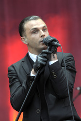 Theo Hutchcraft (Hurts)