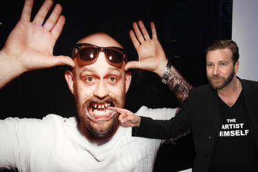 'Bitte recht freundlich' Vernissage, Berlin