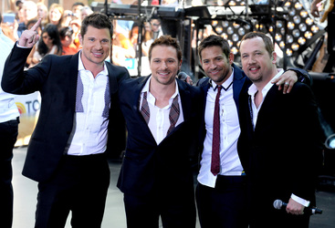 Nick Lachey, Drew Lachey, Jeff Timmons, Justin Jeffre (98 Degrees)