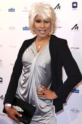 Weltpremiere der Fashion Show von Glammy Lady, Köln