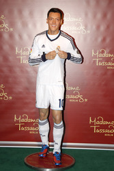 Enthülung der Wachsfigur von Mesut Oezil, Berlin