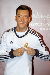 Enthülung der Wachsfigur von Mesut Oezil, Berlin