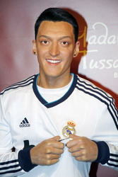 Enthülung der Wachsfigur von Mesut Oezil, Berlin