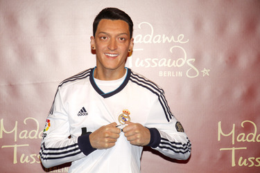 Enthülung der Wachsfigur von Mesut Oezil, Berlin