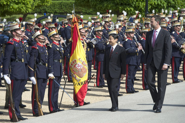 Prinz Felipe empfängt Prinz Naruhito, Madrid