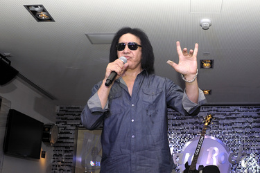 Gene Simmons im Hard Rock Cafe, Berlin