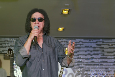 Gene Simmons im Hard Rock Cafe, Berlin
