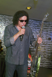 Gene Simmons im Hard Rock Cafe, Berlin