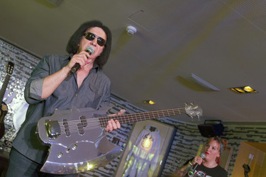 Gene Simmons im Hard Rock Cafe, Berlin