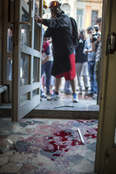 Polizei räumt das Protestlager am Taksim-Platz in Istanbul, Türkei