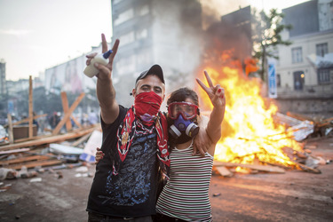Polizei räumt das Protestlager am Taksim-Platz in Istanbul, Türkei