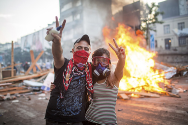 Polizei räumt das Protestlager am Taksim-Platz in Istanbul, Türkei