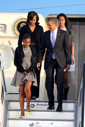 Barack Obama mit Gattin Michelle und Töchtern Natacha und Malia Ann