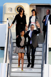 Barack Obama mit Gattin Michelle und Töchtern Natacha und Malia Ann