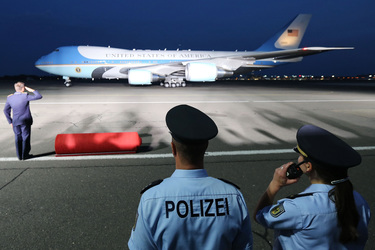Präsident Obama verlässt, Berlin