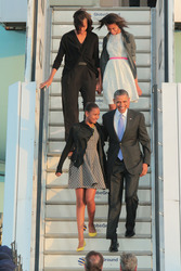 Barack Obama mit Gattin Michelle und Töchtern Natasha/Sasha und Malia Ann