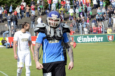 Benefizspiel 'Kuhlage vs. Hardeland', Hannover