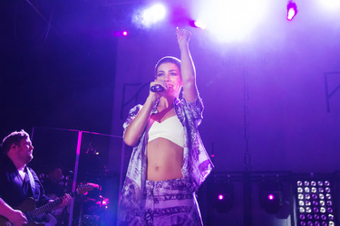 Julian Cassel, Alina Süggeler (Frida Gold)