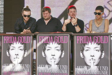 Frida Gold Autogrammstunde, Berlin