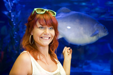 Lisa Wohlgemuth bei der Sea Life Aktion 'Unter Wasser unterm Hammer', Berlin
