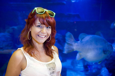 Lisa Wohlgemuth bei der Sea Life Aktion 'Unter Wasser unterm Hammer', Berlin