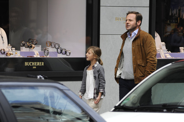 Emma Tiger Schweiger, Samuel Finzi