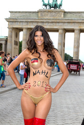 Micaela Schäfer Photocall zur Bundestagswahl, Berlin