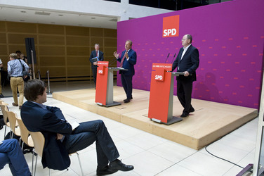 Pressestatement von Peer Steinbrueck und dem ver.di-Vorsitzenden Frank Bsirske, Berlin