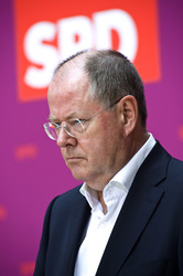 Pressestatement von Peer Steinbrueck und dem ver.di-Vorsitzenden Frank Bsirske, Berlin