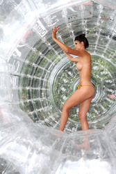 Michaela Schäfer testet den OceanWalker, Hamburg