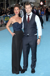 Rawson Marshall Thurber mit Sarah Lopez